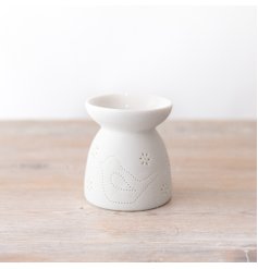Introduce some sweet smells in your home with this cute bird oil burner