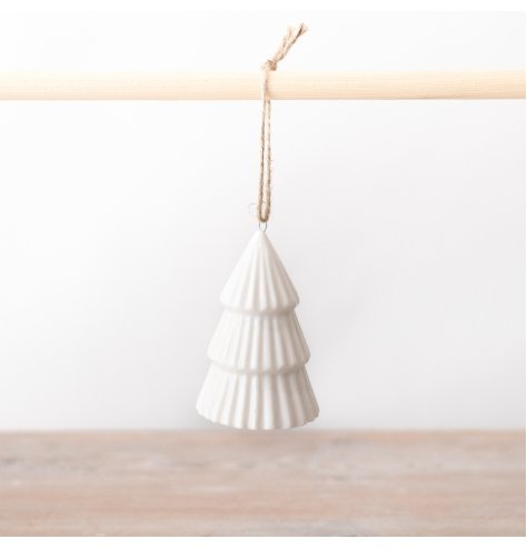 Illuminate your tree with a charming radiance using our exquisite white tree hanger.