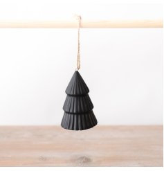 Add some rustic charm to your tree with this matt black tree hanger.