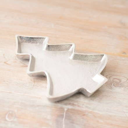 A stylish tree shaped tray with a textured silver finish. Perfect for displaying seasonal treats, trinkets and more.