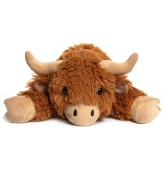 Cuddle up with this adorable highland cow from the Recycled Pet Pals collection – the perfect companion for snuggles
