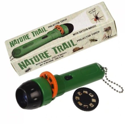 Enjoy being a nature enthusiast with this animal and bug projector torch