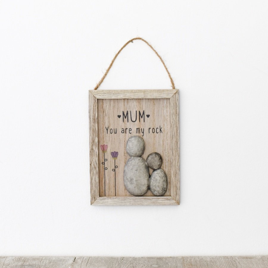 Express your love for mom with our adorable pebble plaque. Perfect way to show your appreciation.