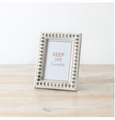 This lovely little frame is the ideal choice to enhance any wall decor