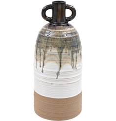 Update your old tattered vase with this stunning cascade two tone vase. Shop today
