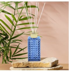 Elevate your ambiance with our amber diffuser - create a serene haven for relaxation.