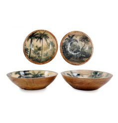 Entertain with elegance using this palm tree design pasta bowl