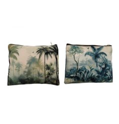 Detailed with gorgeous summer Palm trees, this makeup bag is perfect for those last minute getaways. 