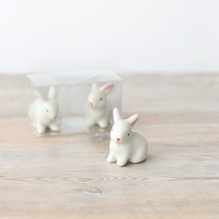 Celebrate Easter with our adorable set of 3 rabbit decorations - the perfect addition to your holiday decor!