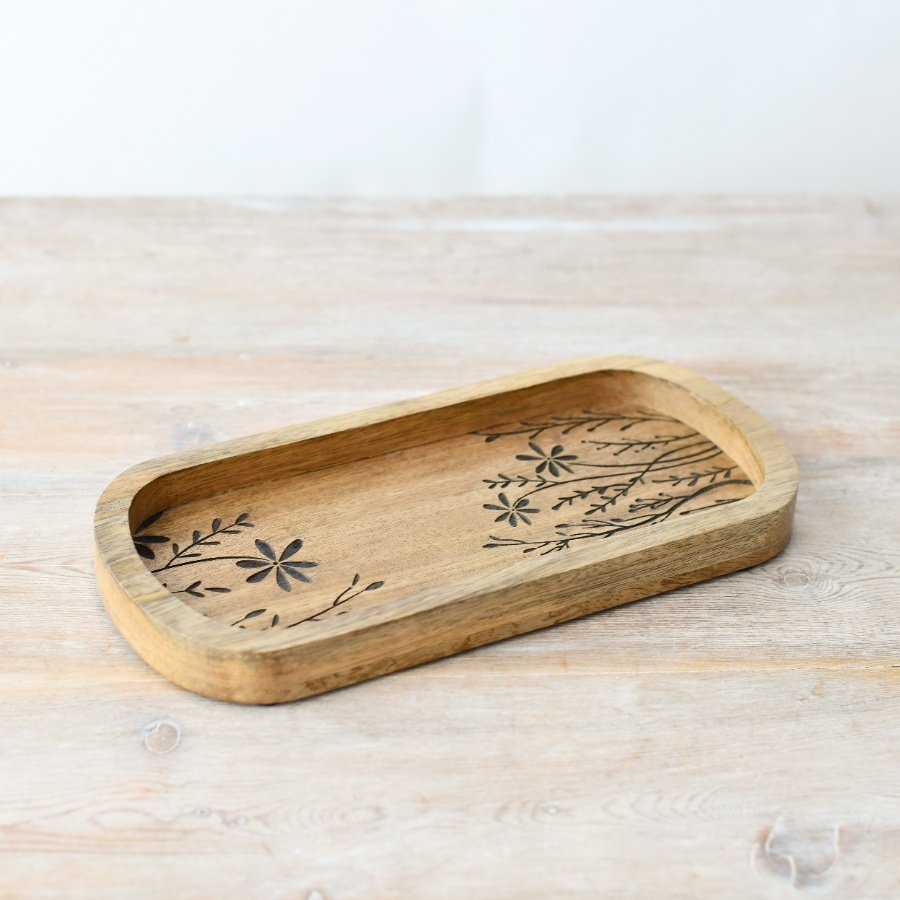 Enhance guest dining with this oblong tray featuring a rustic design and raised edge 