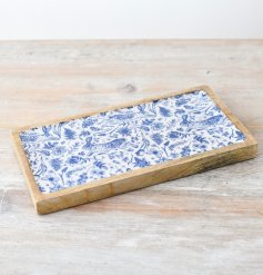 This gorgeous wooden tray is the epitome of Spring decor! 