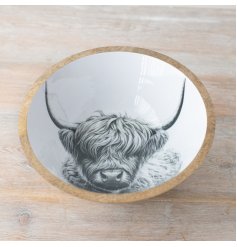 Enhance your tableware with a touch of rustic charm from this adorable cow bowl 