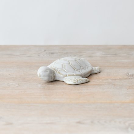 a charming sea turtle figurine ideal for indoors and outdoors