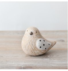 Tweet-tacular addition to your décor! Our charming bird ornament crafted from high-quality terracotta 