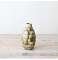 add a pop of colour to your favourite flowers with this stylish vase 