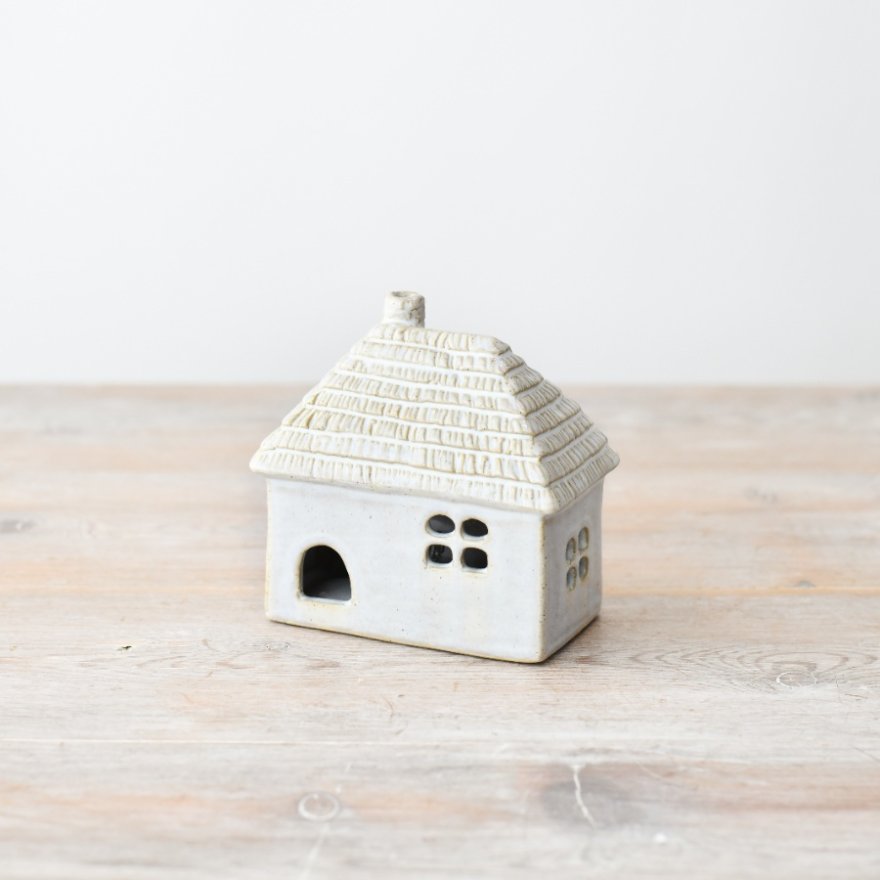 Thatched Roof LED Porcelain House, 10.5cm