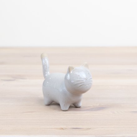 A cute and simple cat ornament finished with a simple glaze.