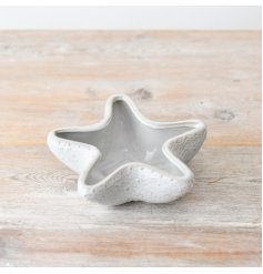 Elevate your home decor with this stunning glazed starfish bowl, perfect for adding a coastal touch to any space.