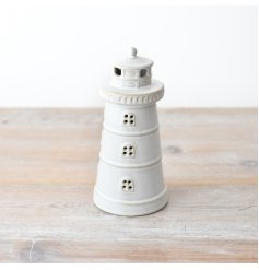 Add some coastal charm to your deco with this cute light up ornament 