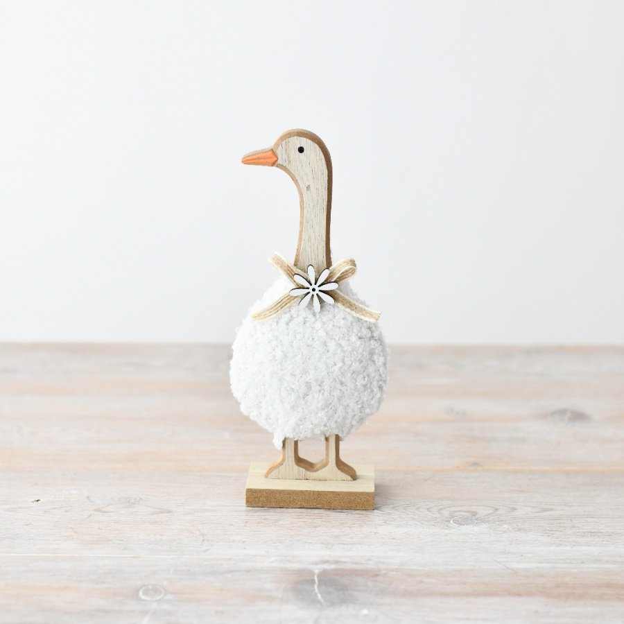 Welcome the spring season with our adorable duck decoy.