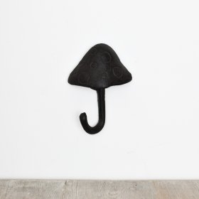 Add rustic charm to your décor with our mushroom-inspired single hook, 