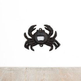 Upgrade your space with our elegant metal decor and infuse charm to your home.