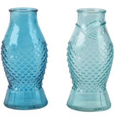 Liven up your decor with transparent spray vases - a charmingly whimsical touch for any home.