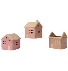 Pastel pink house decorations, charming and delightful. 