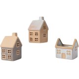 create a homely display with these cute houses