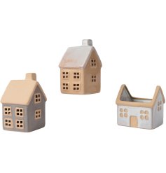 create a homely display with these cute houses