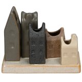 Add rustic charm to your home with the Mounted 5 House Planter