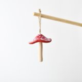 add some rustic charm to your deco with this lovely mushroom hanager