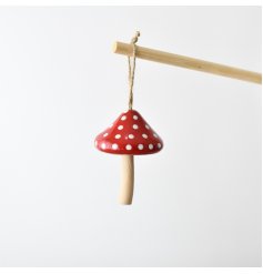 Create an enchanting atmosphere with our exquisite hanging mushroom decoration.