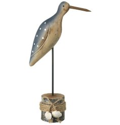 Bring the tranquil beauty of the coast into your home with our Large Wooden Seaside Bird Deco.