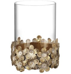 Enhance your ambiance with our gorgeous tea light holder featuring a serene flower design. 