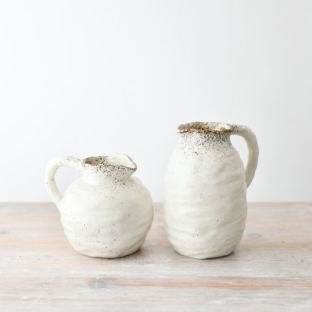 Spruce up your space with the exquisite Beba Jug Large vase.