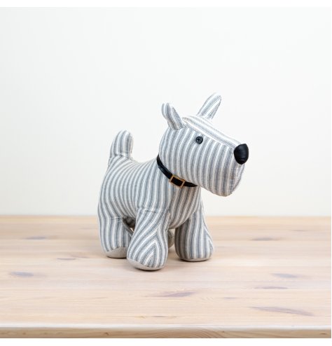 Infuse your space with rustic appeal using this charming dog-shaped doorstop.