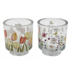 Tulip and floral candle holder adding a touch of elegance and relaxation. 
