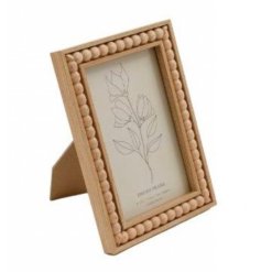 light wood beaded 4 x6 picture frame