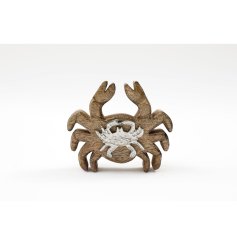 Add a touch of seaside charm to your home with our delightful Wood/metal Crab 