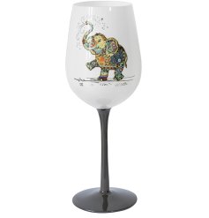 Enhance your dining experience with this charming wine glass. 