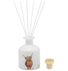 Upgrade your room with this bug-inspired diffuser, adding a touch of beauty to your space. 