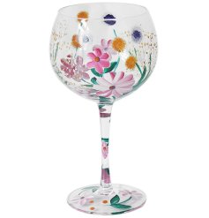 Indulge yourself or a special someone with this essential gin glass,