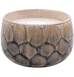 Light up your home with our one-of-a-kind Reactive Glaze Candle in a stunning grey hue. 