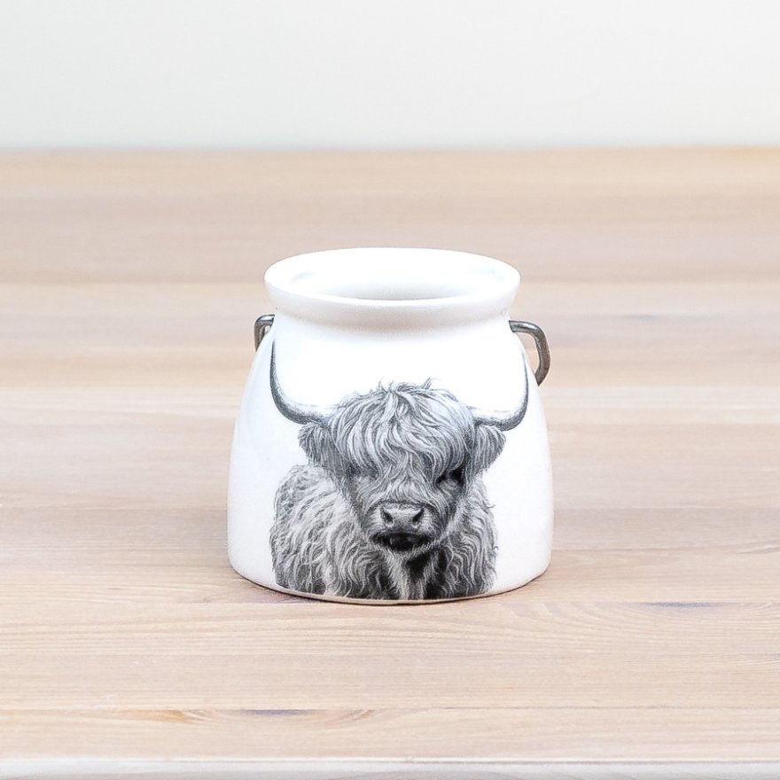 Lantern Highland Cow Design, 7.6cm