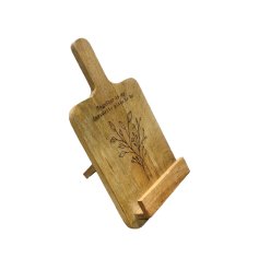 add some rustic charm to your kitchen with this cute chopping board 