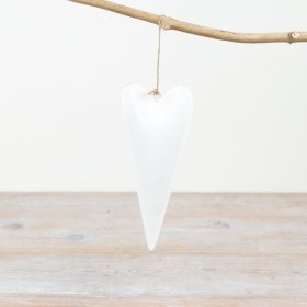 A chic and timeless heart decoration with a glossy white finish and jute string hanger.