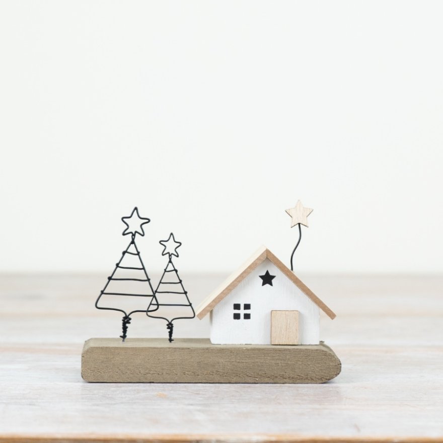 12cm Wooden House Decorative Piece