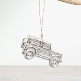 Add a country touch to the home with this aluminium hanger in a jeep design. 