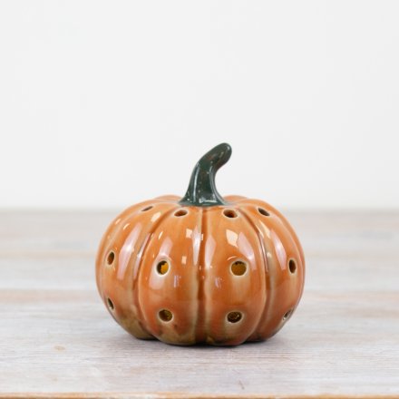 Add some cozy charm to your home with our LED Pumpkin Ornament 